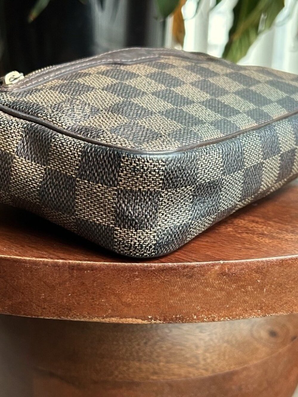 LOUIS VUITTON Damier Ebene Billets Macao Pochette, Brown - Picture 12 of 14